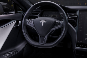 Подвеска Tesla Model S развалилась на скорости 200 километров в час