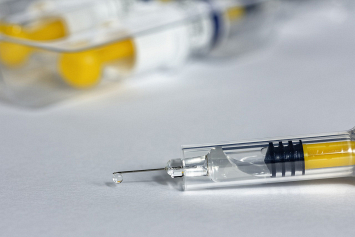 Великобритания одобрила вакцину от коронавируса Pfizer и BioNTech
