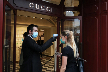Gucci пожертвовала 500 тысяч долларов на борьбу с коронавирусом