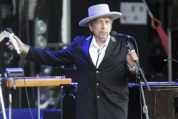 Боб Дилан продал права на все свои песни