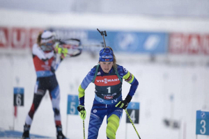 Алимбекова завоевала серебро гонки преследования на этапе Кубка мира по биатлону в Австрии