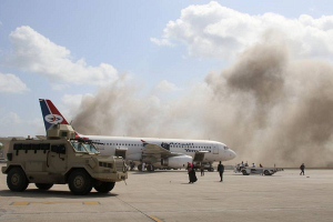 Взрыв в аэропорту Йемена: погибли около 30 человек