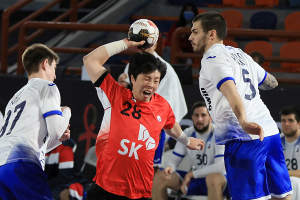 Россияне победили команду Южной Кореи на чемпионате мира по гандболу