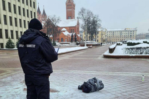 Следователи работают на месте самоподжога мужчины в  Минске 