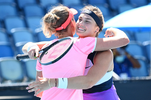 Соболенко и Мертенс пробились в финал Australian Open в парном разряде