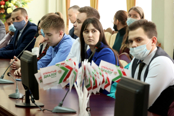 В Могилеве представители власти и молодежь обсудили ключевые моменты ВНС