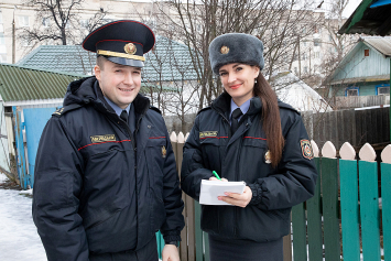 Семья милиционеров Генераловых из Борисова помогает взрослым и детям