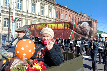 В Витебске в праздничном шествии участвовало около 25 тысяч человек
