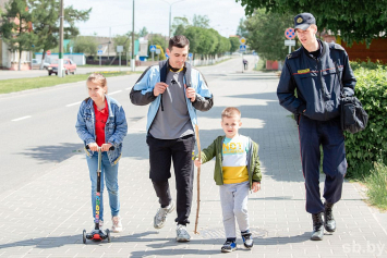 Несмотря на свою молодость, 24-летний Артем Качаровский — один из лучших участковых инспекторов милиции Гродненской области