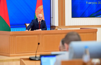  Лукашенко о визите в СИЗО для встречи с представителями оппозиции: это было только мое решение 