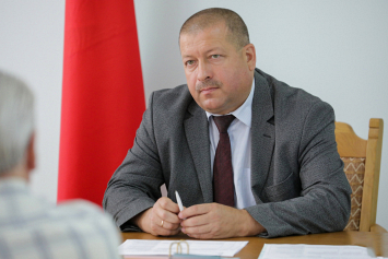 Земельные споры и повторные обращения — Линевич провел прием граждан в Витебске
