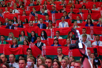  44-й съезд Белорусского республиканского союза молодежи завершился под слоганом «Единство молодежи – сила Беларуси!» 