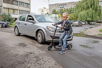  Эксперимент ГАИ: сколько времени нужно водителю, чтобы остановиться перед выскочившим на дорогу ребенком