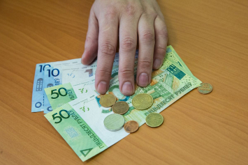  Некоторые денежные доходы населения Беларуси за октябрь 2021 года индексируются