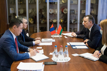 Беларусь и Монголия обсудили возможности расширения деловых связей в различных отраслях экономики