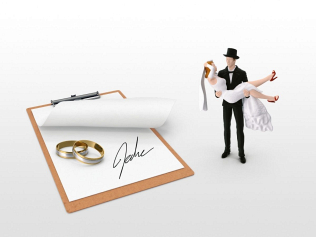 Зачем нужен брачный договор и способен ли он стать панацеей от развода