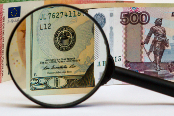 На торгах 19 ноября белорусский рубль укрепился к трем основным валютам