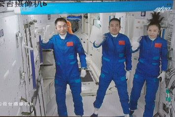 Китай проведет прямую трансляцию первого космического класса с космической станции «Тяньгун»