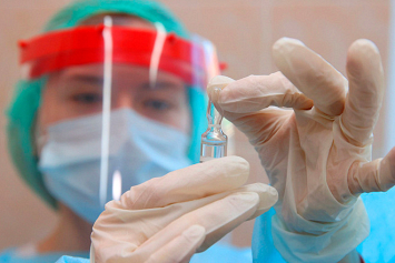 В Беларуси выпустили опытные серии вакцин «Спутник V» и «Спутник Лайт» по полному циклу