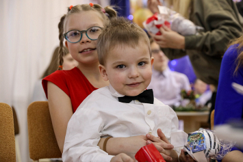 Почти 8000 детей получили подарки от Белорусского детского фонда во время акции «Наши дети»