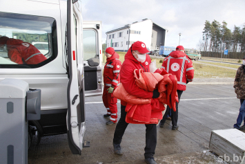 Волонтеры Витебской области передали на белорусско-польскую границу более 10 тонн гуманитарного груза