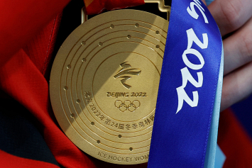 Норвегия становится рекордсменом Олимпиады-2022 по общему количеству медалей