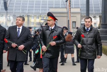 В УВД Брестского облисполкома почтили память погибших милиционеров и открыли историко-демонстративный зал