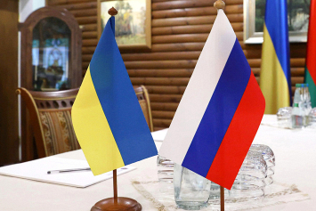 В офисе Зеленского сообщили, что переговоры делегаций России и Украины еще продолжаются