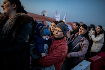 Трагедия украинских беженцев — очередной момент истины для Запада. И повод для смеха в Великобритании