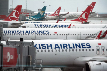 Более 100 рейсов отменены в Стамбуле из-за снегопада