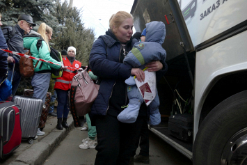 Более 335 тысяч человек прибыли в Россию из Донбасса и Украины