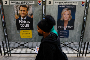 В преддверии президентских выборов Франция активно заговорила об Украине. На чем играют кандидаты?