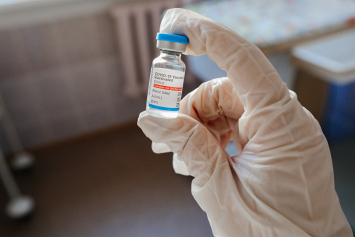 Более 6,33 млн белорусов получили одну дозу вакцины против COVID-19