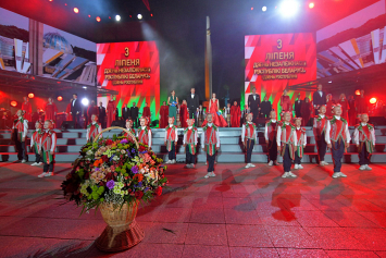 Акция "Споем гимн вместе" в День Независимости объединила всю Беларусь