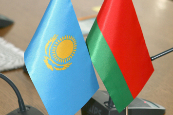 Посол Казахстана на встрече с Караником: наша задача – помочь бизнесменам двух стран найти друг друга