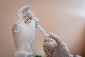 Более 6,42 млн белорусов прошли полный курс вакцинации против коронавируса