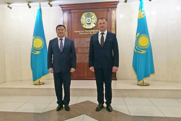 Кубраков встретился с министром внутренних дел Казахстана Маратом Ахметжановым