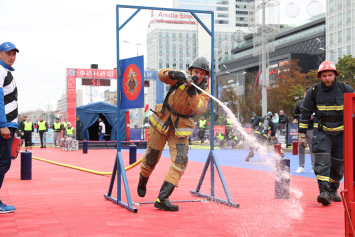 Фотофакт. VI Международные соревнования "Сильнейший пожарный-спасатель" в Минске