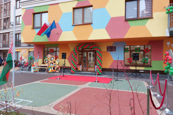 Министр образования вручил ключи от нового детского сада № 579, который открыли в Первомайском районе Минска