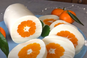 Фуд-блогер поделилась новогодним десертом с мандаринами без выпекания