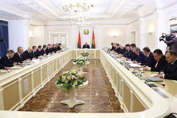 «Искрило очень». Лукашенко рассказал некоторые подробности принятия 28 союзных программ