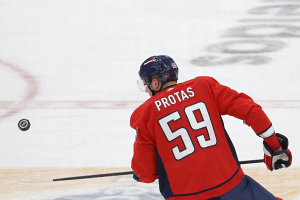 «Вашингтон» уступил «Коламбусу» в матче НХЛ, Протас отметился ассистом