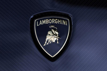 Lamborghini раскрыла дату презентации преемника Aventador
