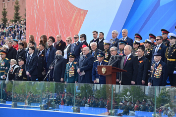 Президенты Беларуси и России День Победы встретили вместе