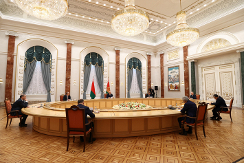 Лукашенко: мы имеем дело с фактом крушения всей архитектуры международной и региональной безопасности