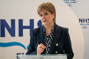 Экс-главу Шотландии задержали по делу о финансировании националистов
