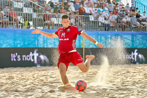 Сборная Беларуси с победы стартовала в отборочном турнире чемпионата мира по пляжному футболу