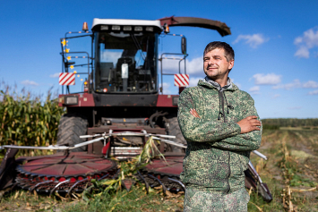 Недобор зерна компенсирует кукуруза — в ОАО «Дербин» финишируют осенние полевые работы