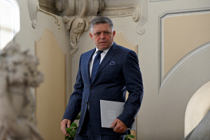 Фицо заявил, что Словакия не будет оказывать военную помощь Украине