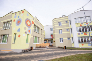 STEAM-центр, бассейн и класс патриотического воспитания – открылся новый детский садик в Смолевичах